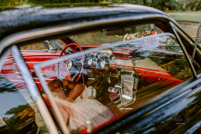 Photo d'un mariage à La Réunion – Ford Mustang