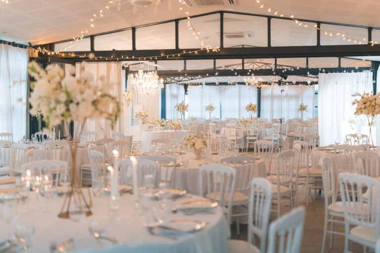 Photo d'un mariage à La Réunion – Décoration florale, Guirlandes lumineuses