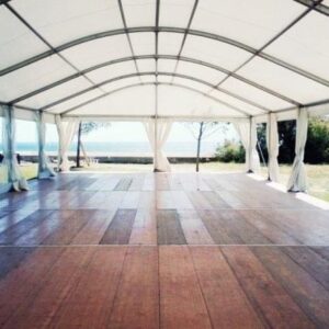 Chapiteaux de réception arqué