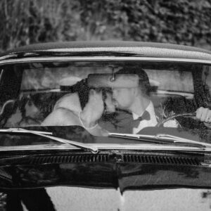 Photo d'un mariage à La Réunion – couple – Ford Mustang