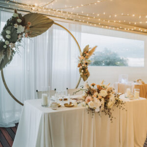 Photo d'un mariage à La Réunion – Arche – Décoration florale