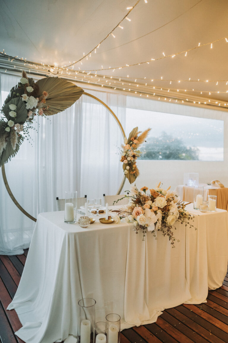 Photo d'un mariage à La Réunion – Arche – Décoration florale