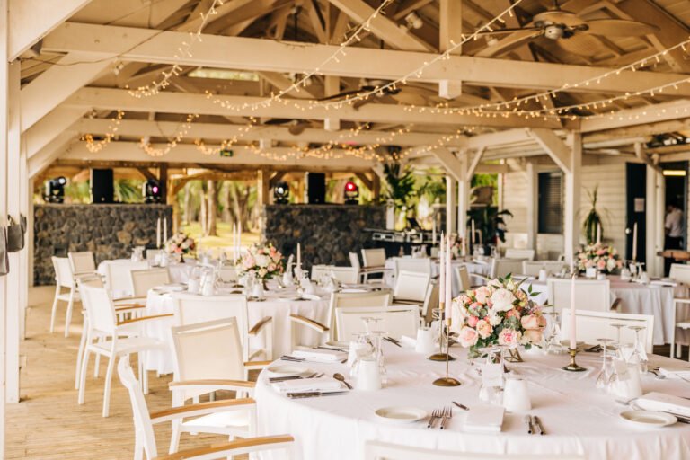 Photo d'un mariage à La Réunion – Guirlandes lumineuses