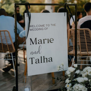 Photo d'un mariage à La Réunion – Panneau de bienvenue – Décoration florale