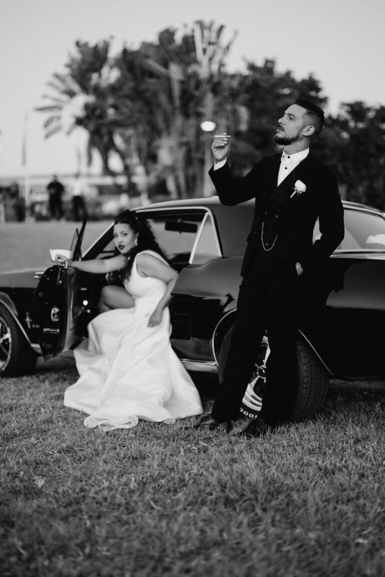 Photo d'un mariage à La Réunion – couple – Ford Mustang