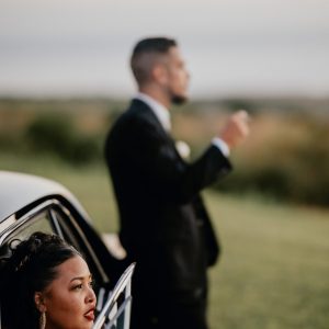Photo d'un mariage à La Réunion – couple – Ford Mustang