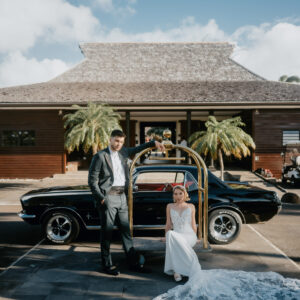 Photo d'un mariage à La Réunion – couple – Ford Mustang