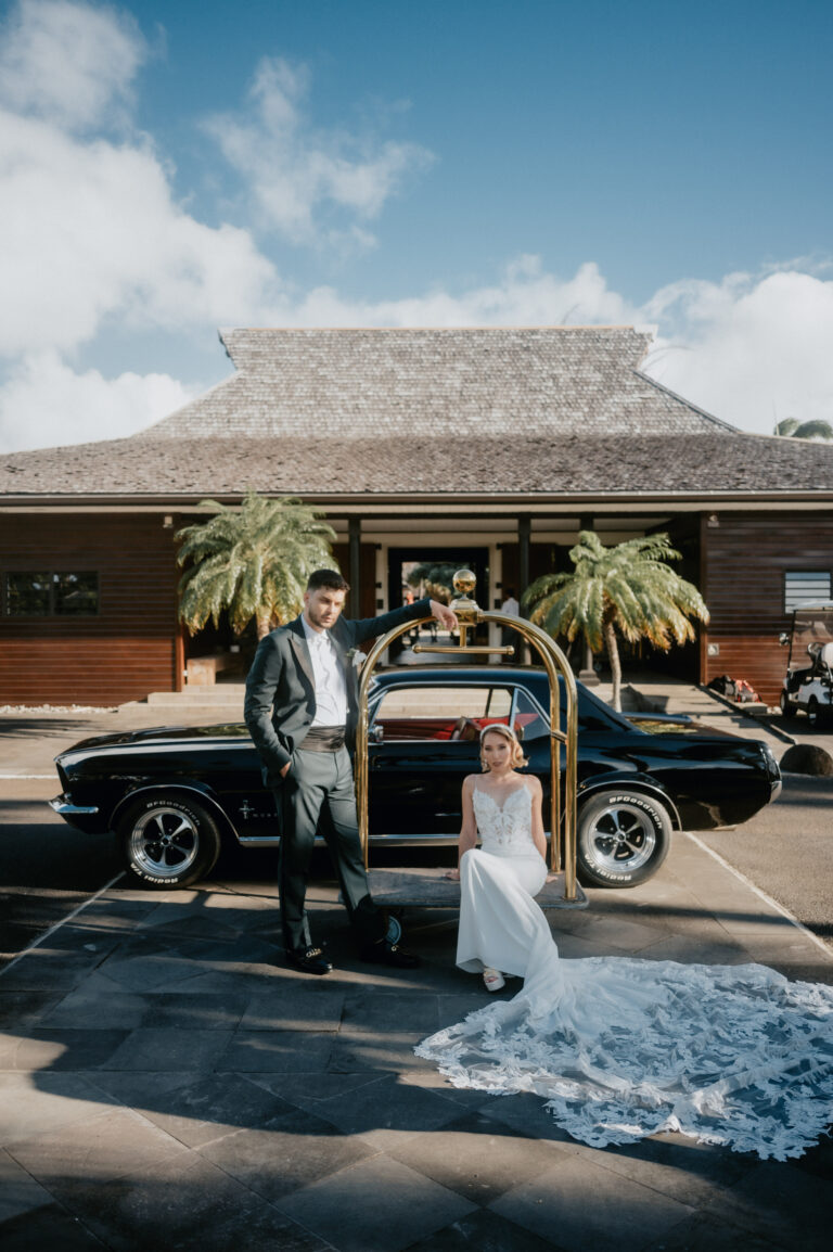 Photo d'un mariage à La Réunion – couple – Ford Mustang