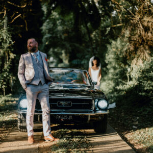 Photo d'un mariage à La Réunion – couple – Ford Mustang