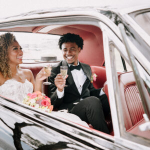 Photo d'un mariage à La Réunion – couple – Ford Mustang