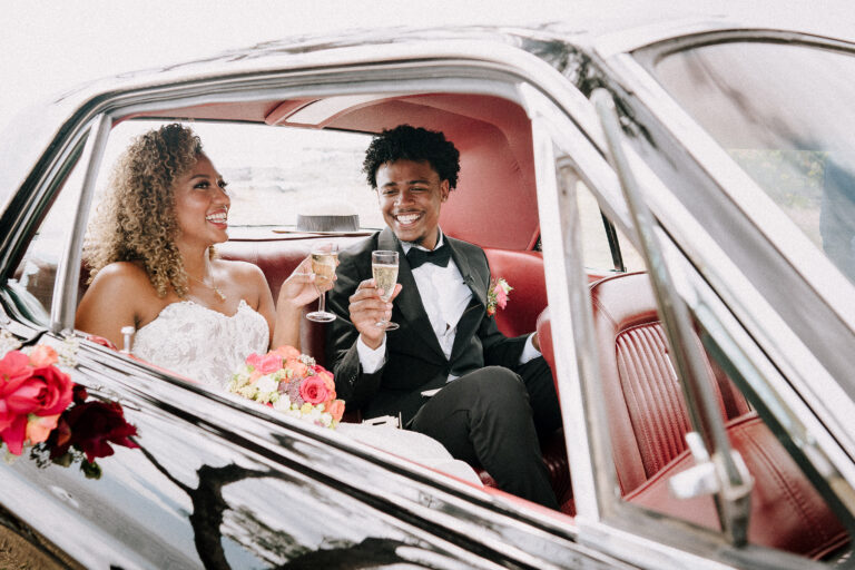 Photo d'un mariage à La Réunion – couple – Ford Mustang