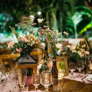 Photo d'un mariage à La Réunion – Tables bois rectangulaires