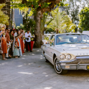 Photo d'un mariage à La Réunion – Ford Thunderbird