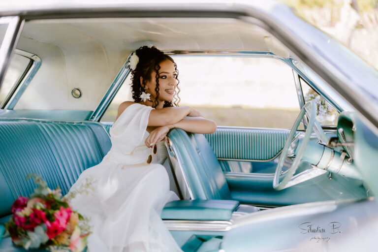 Photo d'un mariage à La Réunion – Ford Thunderbird