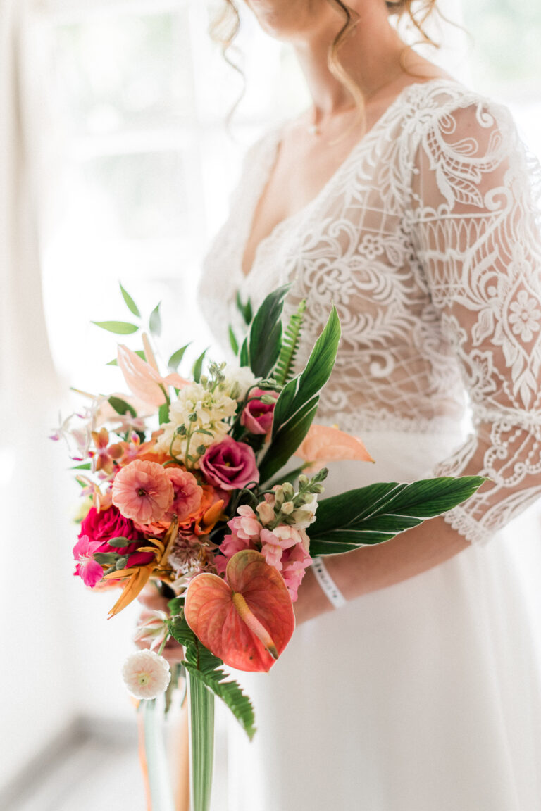 Photo d'un mariage à La Réunion – Bouquet de la mariée – Décoration florale