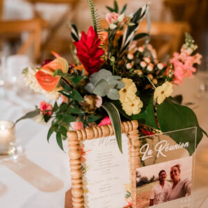 Photo d'un mariage à La Réunion – Menu – Décoration florale