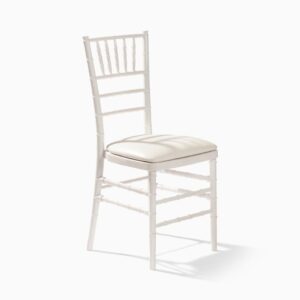 Chaises chiavari blanches