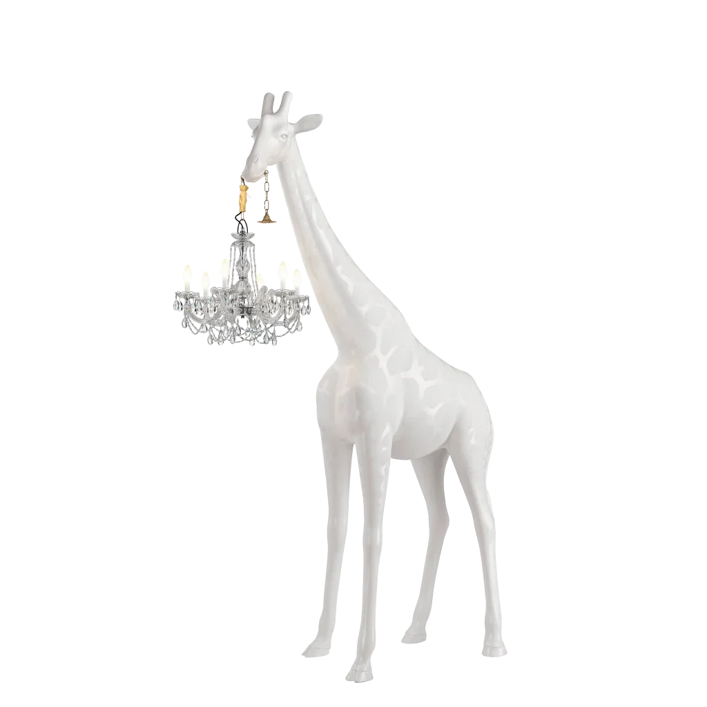 Qeeboo--New-Giraffe-in-Love-M-Outdoor--design-Marcantonio--02--white.png