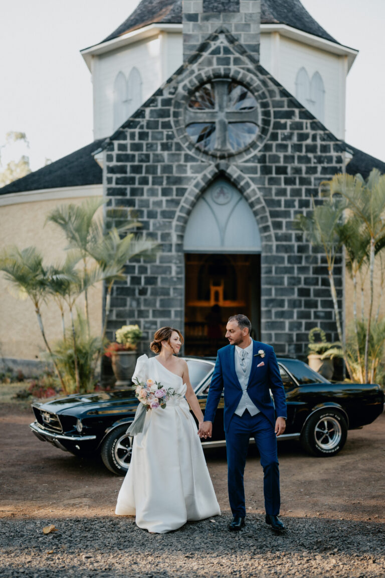 Photo d'un mariage à La Réunion – couple – Ford Mustang