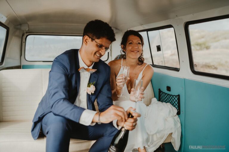Photo d'un mariage à La Réunion – couple – COMBI VW