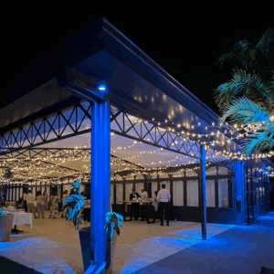 Photo d'un mariage à La Réunion – Guirlandes lumineuses