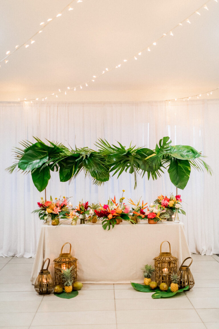 Photo d'un mariage à La Réunion – Thème tropical – Table d'honneur